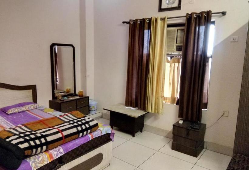 Hotel Jhilmil Dhaba 12