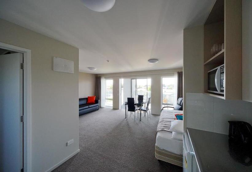 Coastal Ridge Motel 5