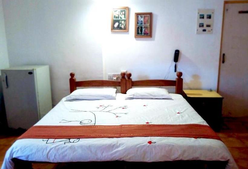 A Date With Me Boutique Hotel Bar @ Restaurant 4