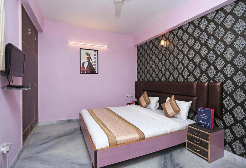 Hotel Savera Retreat 12