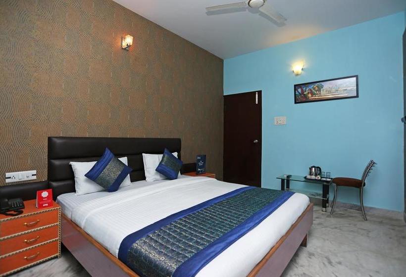 Hotel Savera Retreat 4