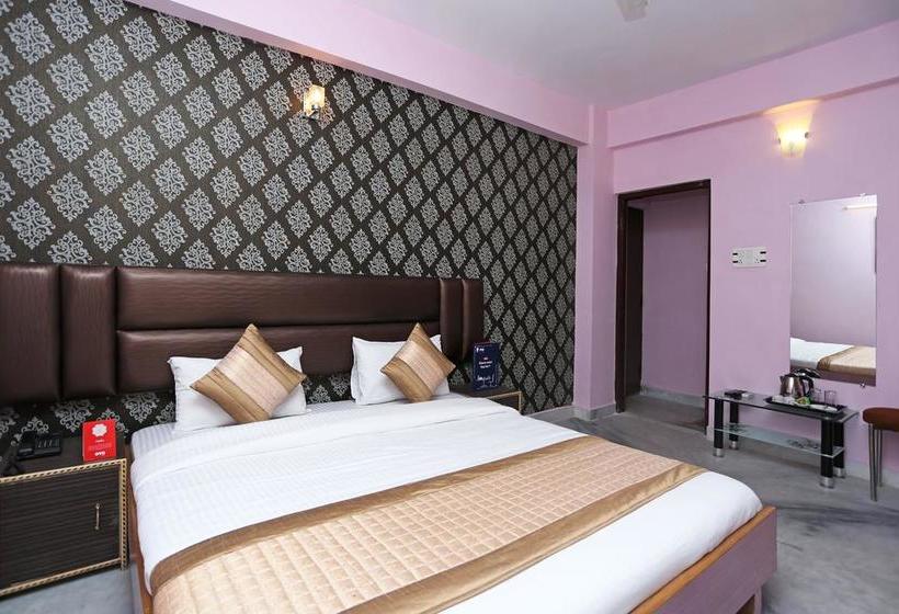 Hotel Savera Retreat 5