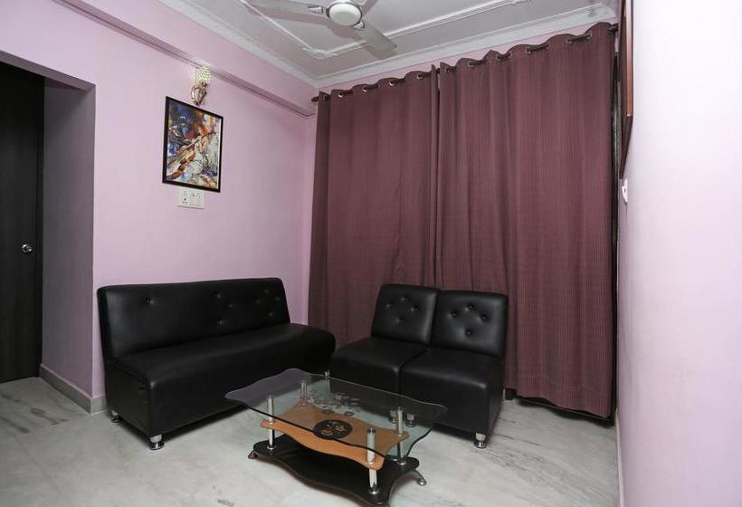 Hotel Savera Retreat 9