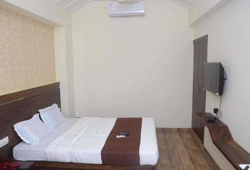 Hotel Hill View Residency 7