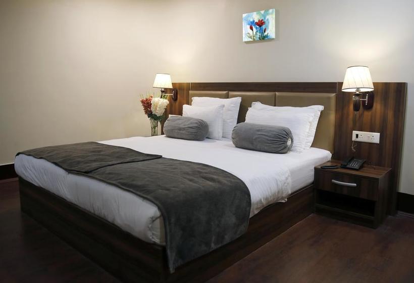 Hotel Amba Regency 5