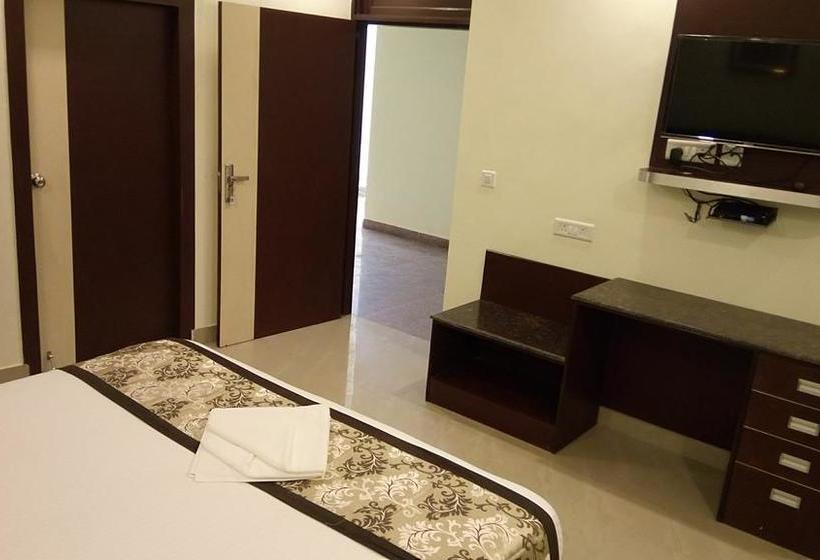 Hotel U S Executive Suites 4