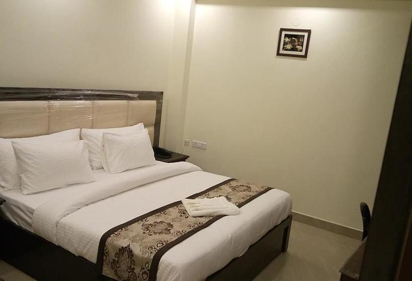 Hotel U S Executive Suites 6