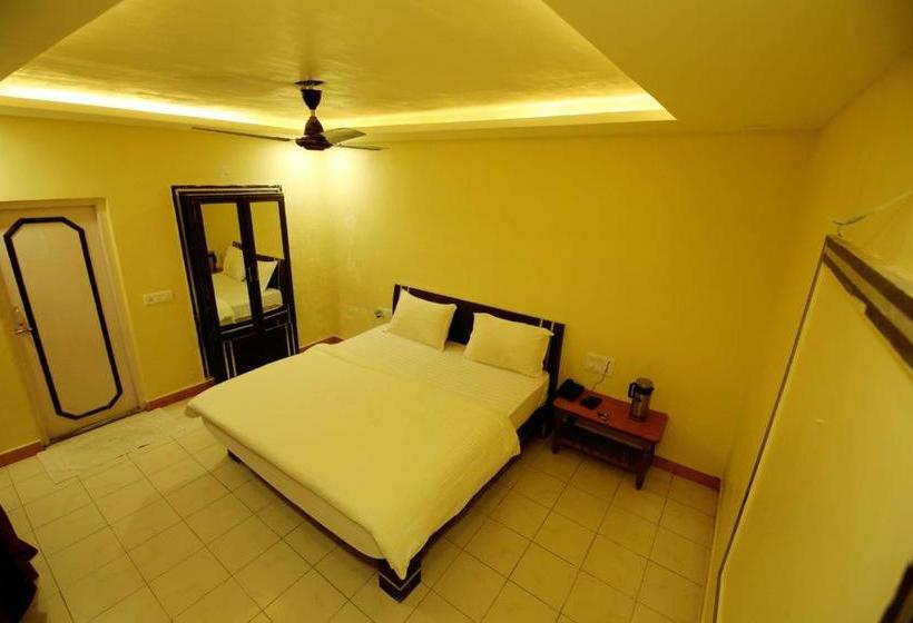 Hotel Chandravilas Inn 13