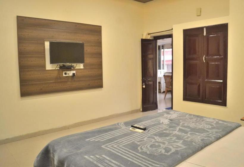 Hotel Bhagrath Tourist Rest House