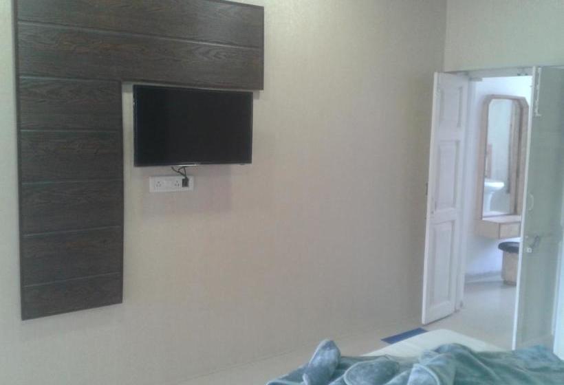 Hotel Bhagrath Tourist Rest House 11