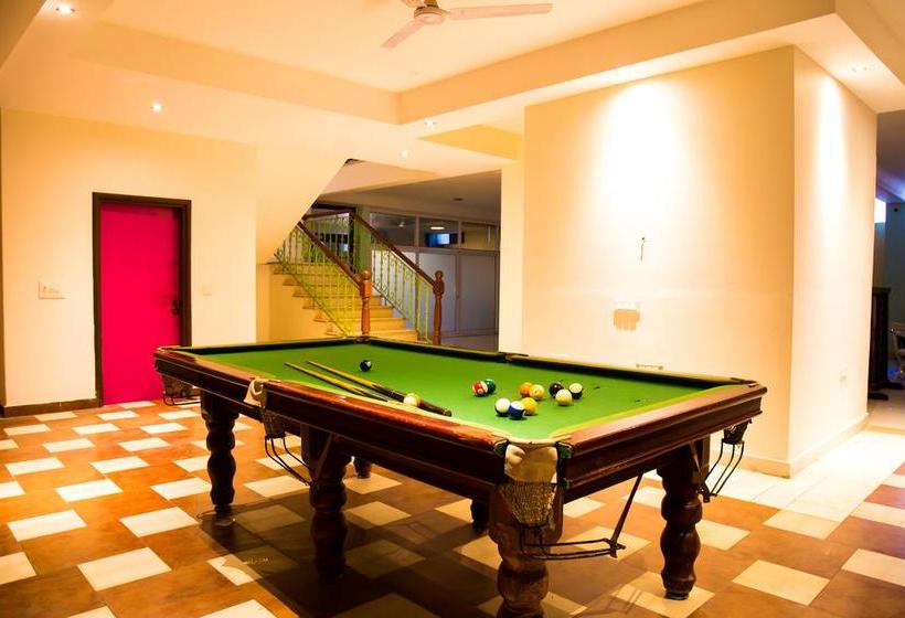 Fabhotel Good Care Residency 17