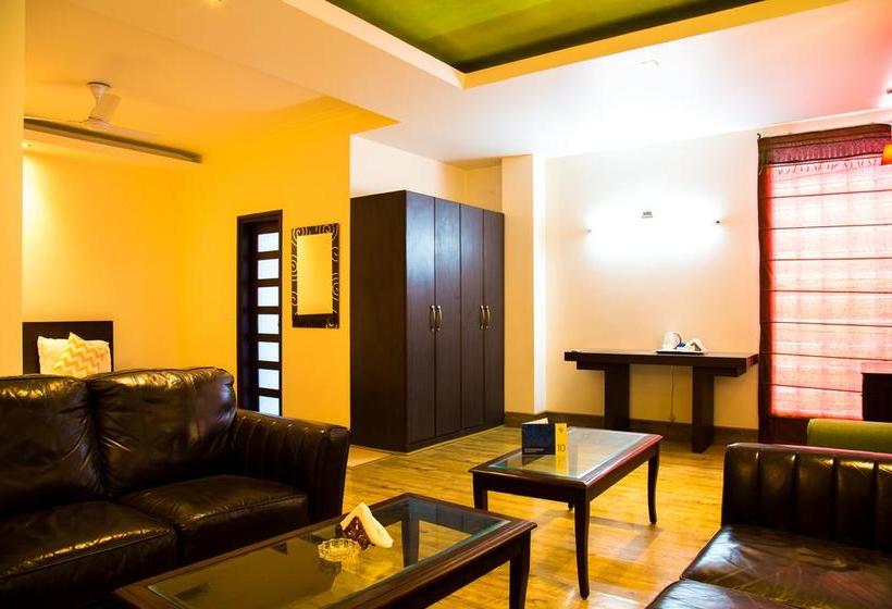 Fabhotel Good Care Residency 4