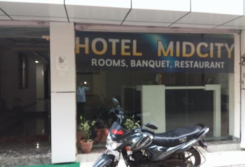 Hotel Mid City 9