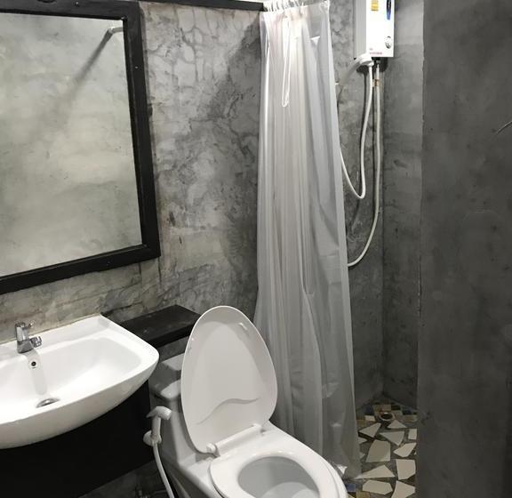 339 Hotels & Resort 10