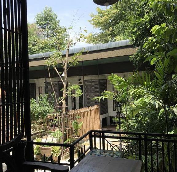 339 Hotels & Resort 12