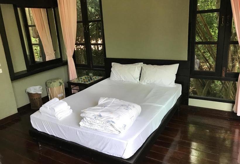 339 Hotels & Resort 4