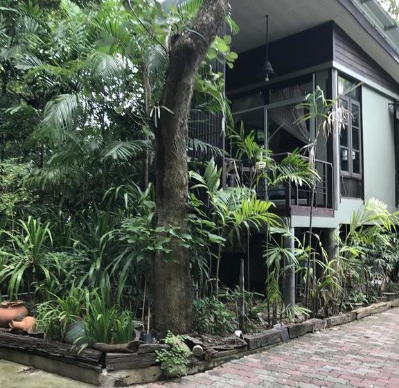 339 Hotels & Resort 8