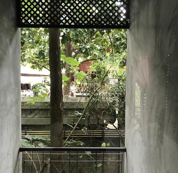 339 Hotels & Resort 9