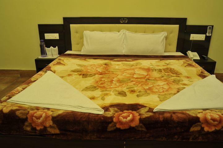 Shiv Parivar Resort 4