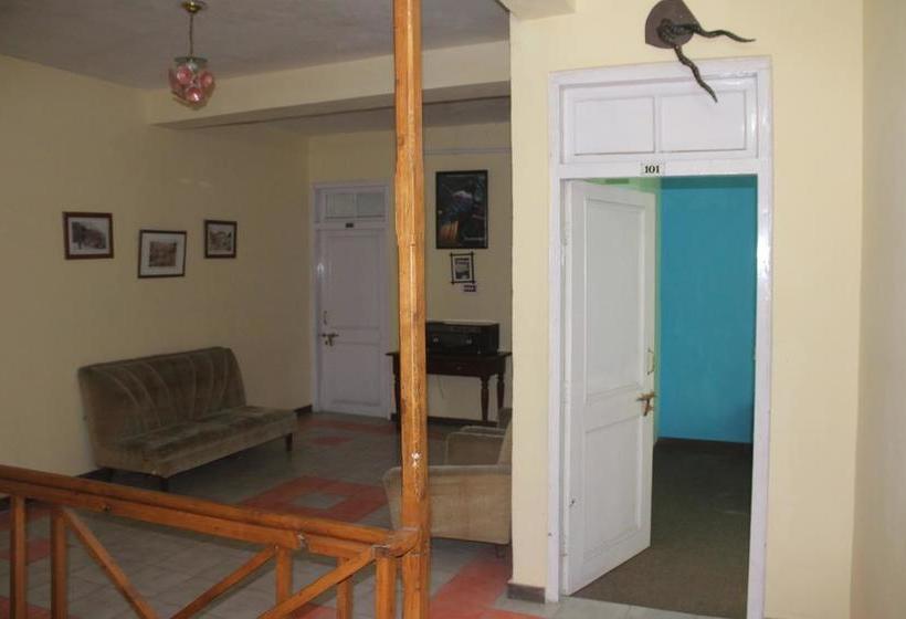 Hotel Woodline Regency 16