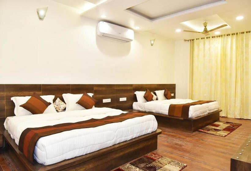 Hotel Hollywood Heightsind 19