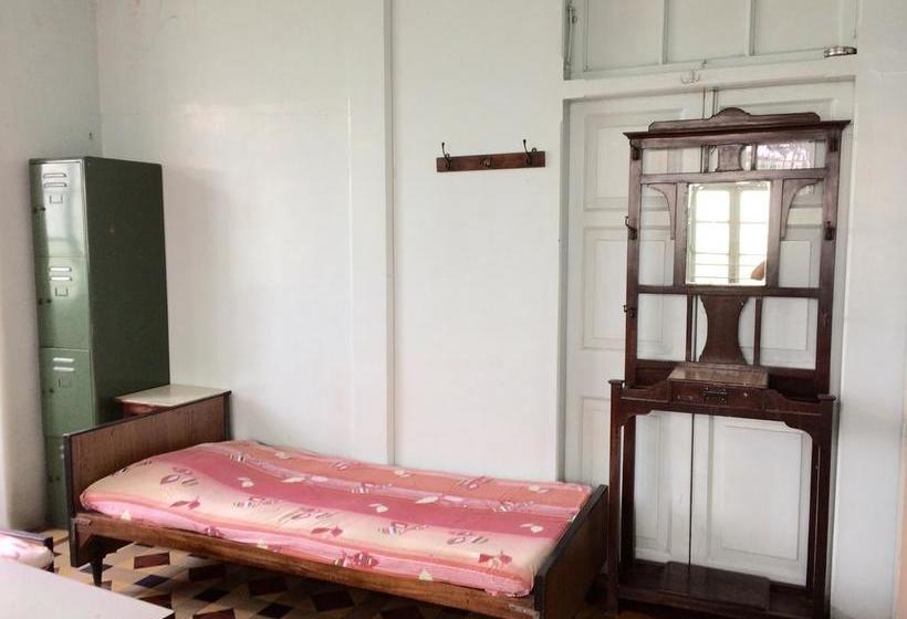 Hostel Modern Hindu 1