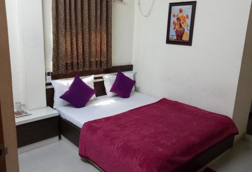 Hotel Gopi Palace 12