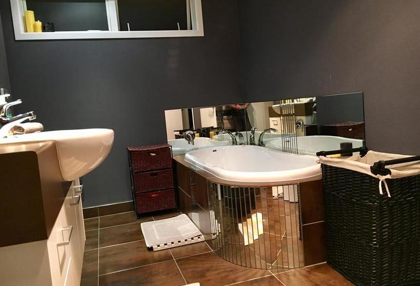 Bed and Breakfast Quiet Cul De Sac Stay 10