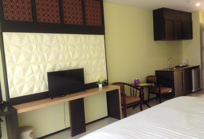 Hotel Phuket Chinoinn 6