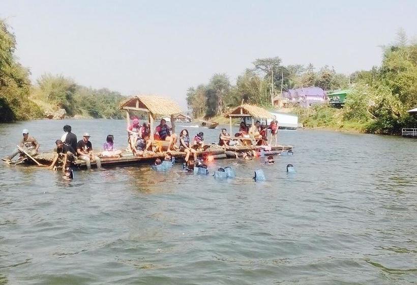 Hotel Binlha Raft Sai Yok