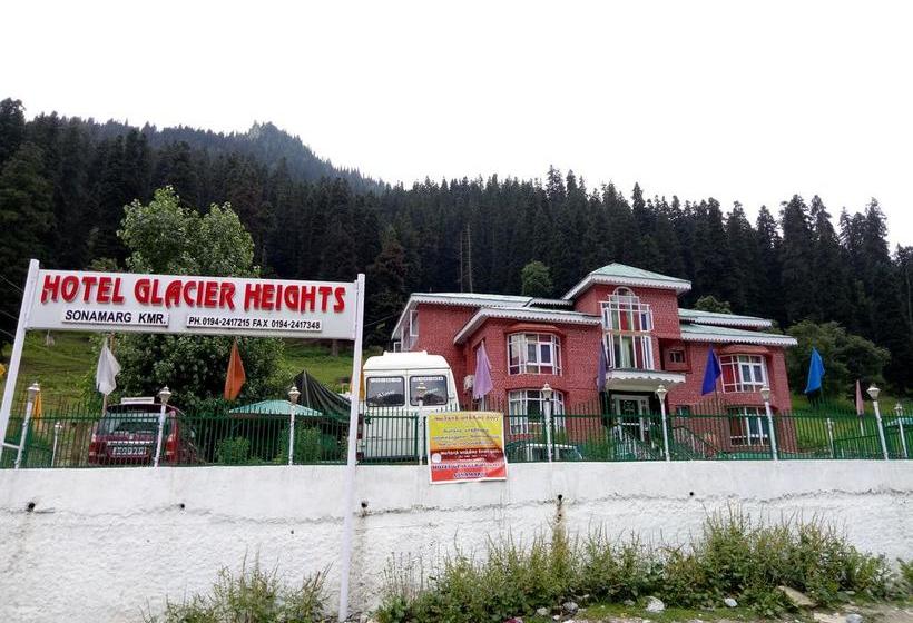 Hotel Glacier Heights 1