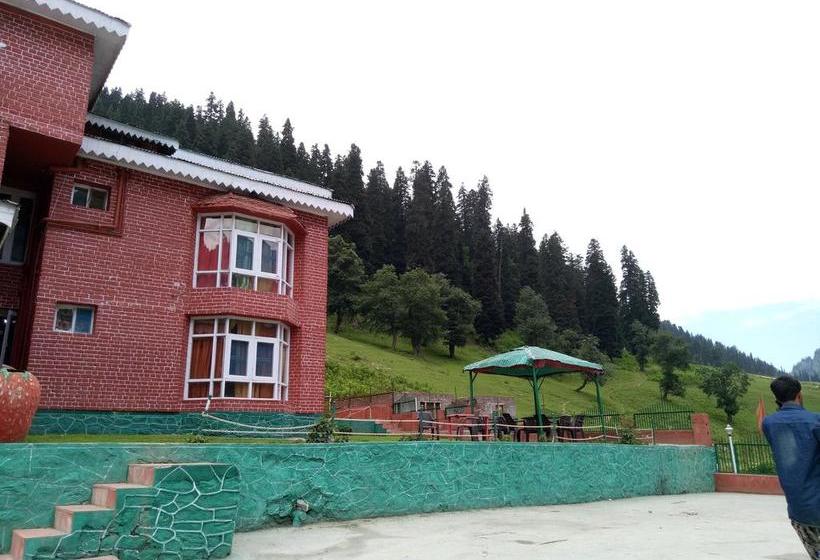 Hotel Glacier Heights 10