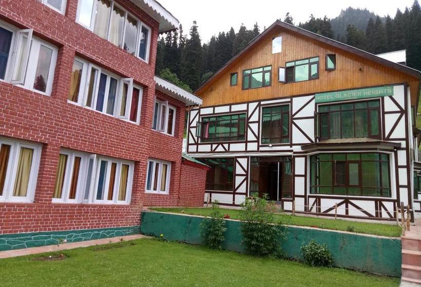 Hotel Glacier Heights 6