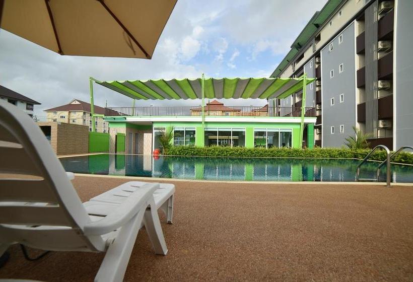 Hotel Gold Airport Suites 20