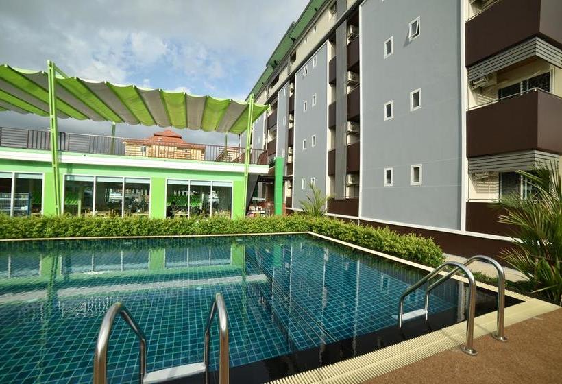 Hotel Gold Airport Suites 9