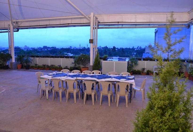 Hotel Vrishali Executive 6