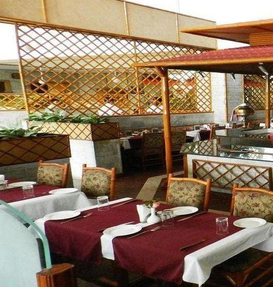 Ashoka Hotel & Restaurant 6