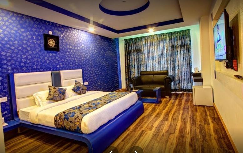 The Moniker Resort & Spa 8