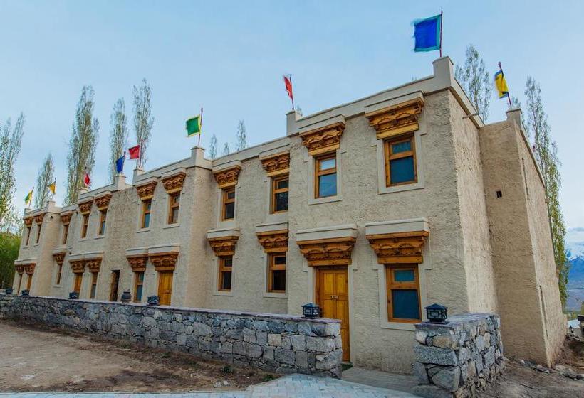 Ladakh Sarai Resort 4