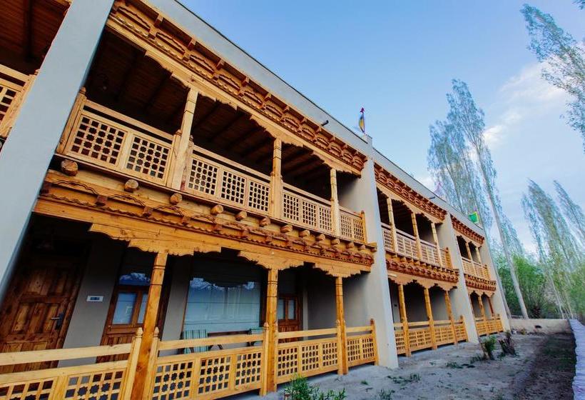 Ladakh Sarai Resort 5