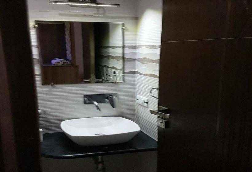 Hotel Shree Vidhichad Dharamshala Gwalior 18