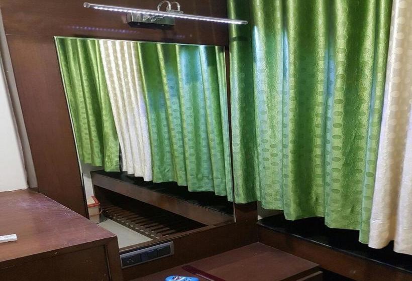 Hotel Shree Vidhichad Dharamshala Gwalior 9