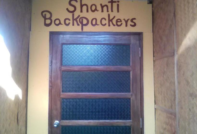 Hostel Shanti Backpacker 11