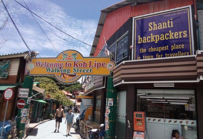 Hostel Shanti Backpacker 14