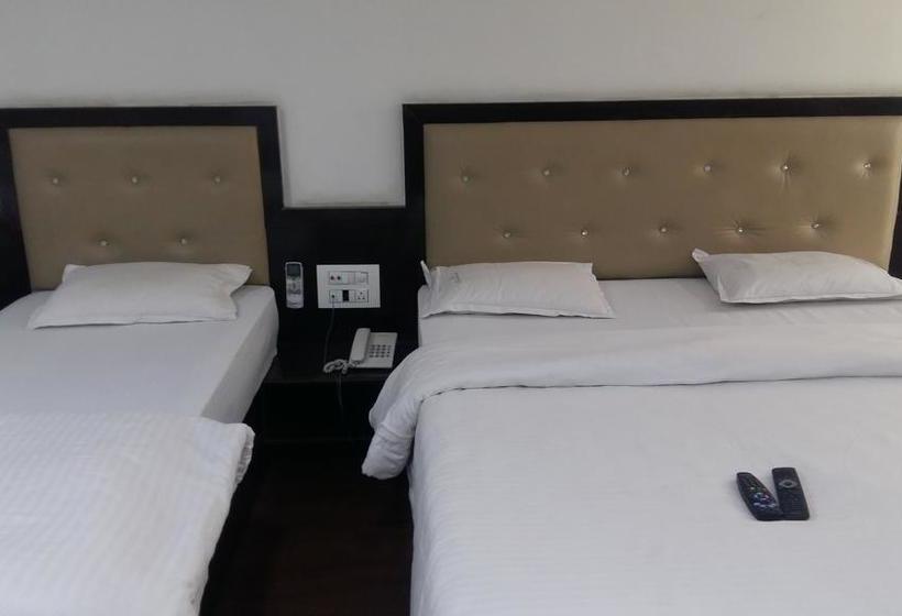 Hotel Rajnandani Residency 13