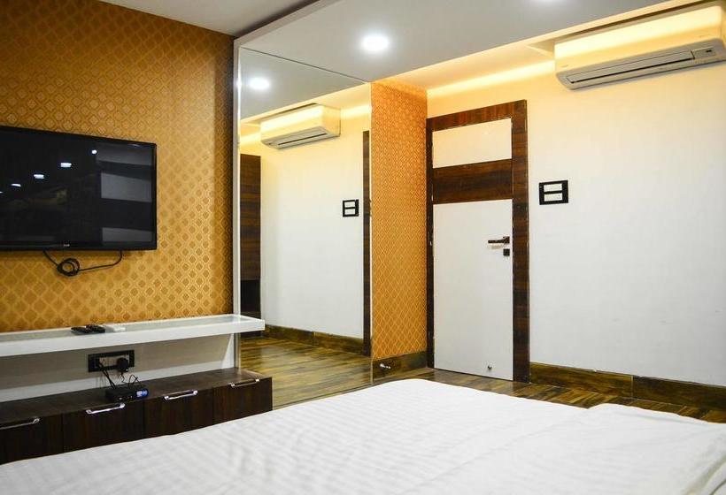 Hotel Rajnandani Residency 8