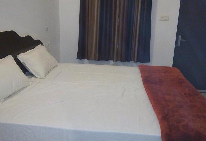 Hotel Karma Guest House 10