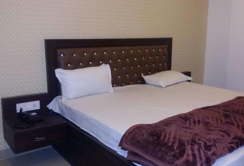 Hotel Chirag Pankaj Residency 6