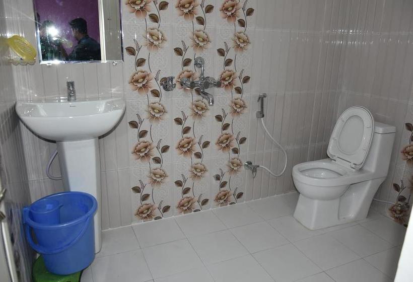 Grand Hotel Vinayak 7