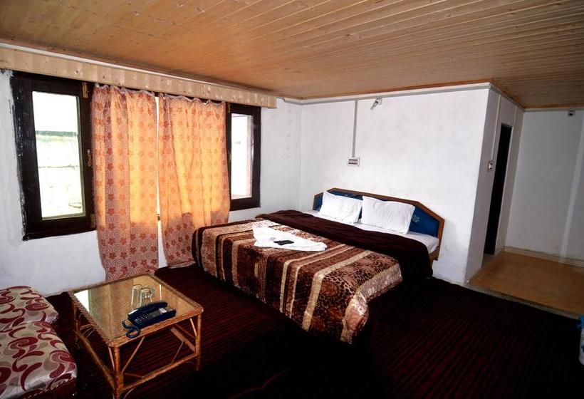 Hotel Kashmir House 6